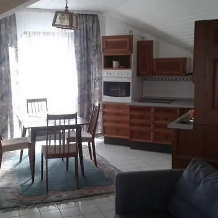 Amos Apartment